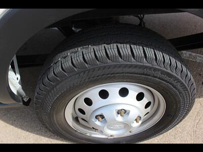 2022 Ford Transit 250   - Photo 32 - Euless, TX 76040