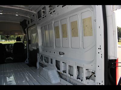 2023 Ford Transit 250   - Photo 13 - Euless, TX 76040
