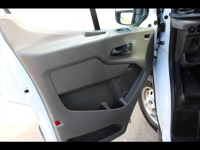 2023 Ford Transit 250   - Photo 19 - Euless, TX 76040