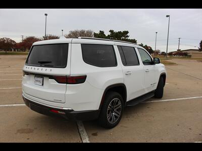 2022 Jeep Wagoneer Series III   - Photo 5 - Euless, TX 76040