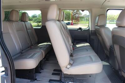 2014 Nissan NV 3500 HD S   - Photo 17 - Euless, TX 76040