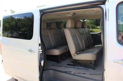 2014 Nissan NV 3500 HD S   - Photo 16 - Euless, TX 76040