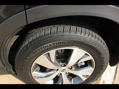 2020 Subaru Ascent Premium 8-Passenger   - Photo 33 - Euless, TX 76040