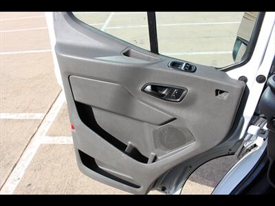 2023 Ford Transit 250   - Photo 17 - Euless, TX 76040