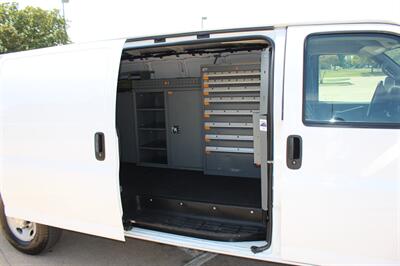 2022 Chevrolet Express 3500 - Photo 14 - Euless, TX 76040