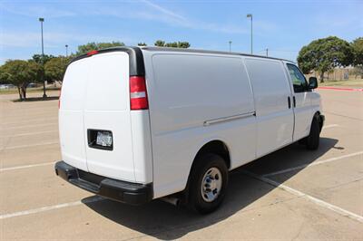 2022 Chevrolet Express 3500 - Photo 5 - Euless, TX 76040