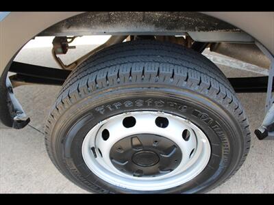 2023 Ford Transit 250   - Photo 33 - Euless, TX 76040