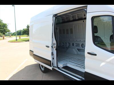 2023 Ford Transit 250   - Photo 14 - Euless, TX 76040