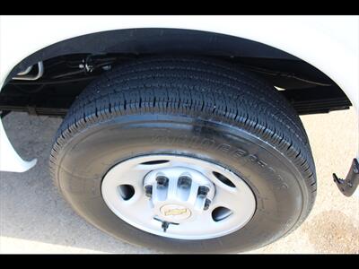 2024 Chevrolet Express LS 3500   - Photo 33 - Euless, TX 76040