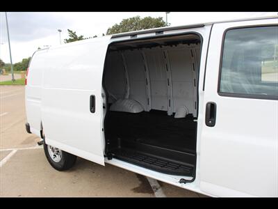 2023 GMC Savana 2500   - Photo 14 - Euless, TX 76040