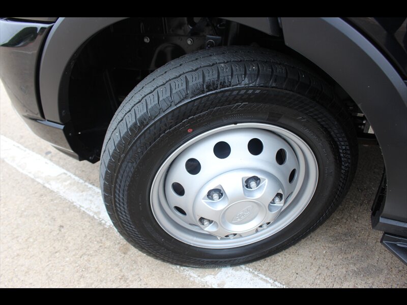 2024 Ford Transit 350 HD XLT - Photo 30 - Euless, TX 76040