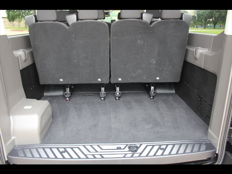 2024 Ford Transit 350 HD XLT - Photo 11 - Euless, TX 76040