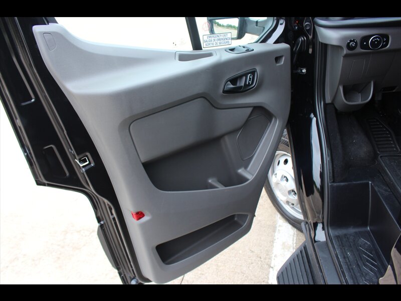 2024 Ford Transit 350 HD XLT - Photo 22 - Euless, TX 76040