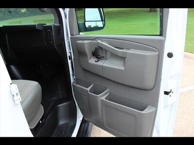 2020 Chevrolet Express LT 3500   - Photo 16 - Euless, TX 76040