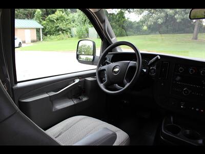 2020 Chevrolet Express LT 3500   - Photo 15 - Euless, TX 76040