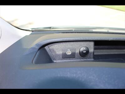 2023 Ford Transit 250   - Photo 28 - Euless, TX 76040