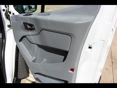 2018 Ford Transit 250   - Photo 20 - Euless, TX 76040