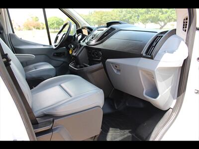 2018 Ford Transit 250   - Photo 19 - Euless, TX 76040
