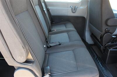 2016 Ford Transit 350 XL   - Photo 16 - Euless, TX 76040