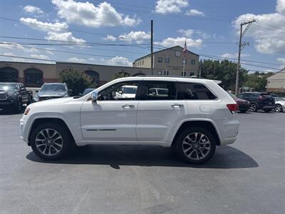 2018 Jeep Grand Cherokee Overland   - Photo 2 - West Chester, PA 19382
