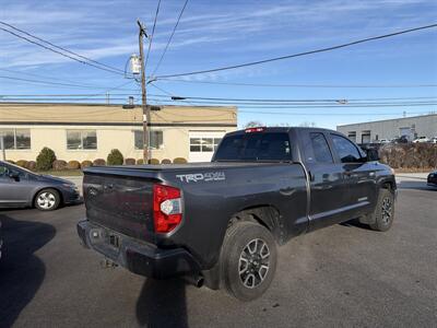 2017 Toyota Tundra SR5 - Photo 5 - West Chester, PA 19382