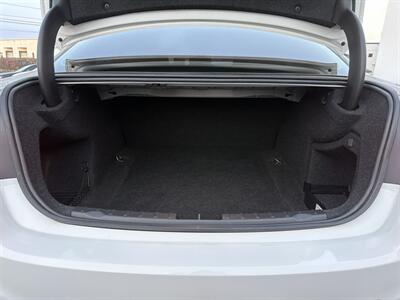2018 BMW 320i xDrive - Photo 12 - West Chester, PA 19382