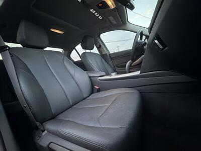 2018 BMW 320i xDrive - Photo 15 - West Chester, PA 19382
