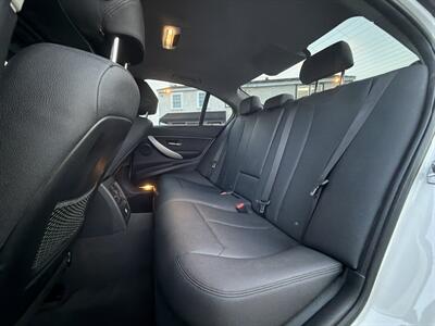 2018 BMW 320i xDrive - Photo 11 - West Chester, PA 19382