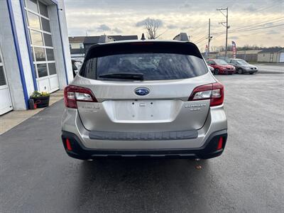 2018 Subaru Outback 3.6R Limited   - Photo 6 - West Chester, PA 19382