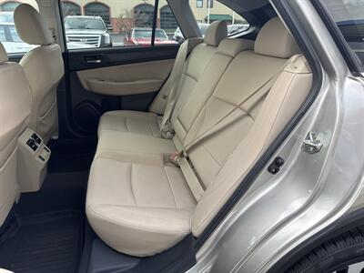 2018 Subaru Outback 3.6R Limited   - Photo 15 - West Chester, PA 19382