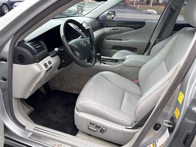 2011 Lexus LS 460   - Photo 8 - West Chester, PA 19382
