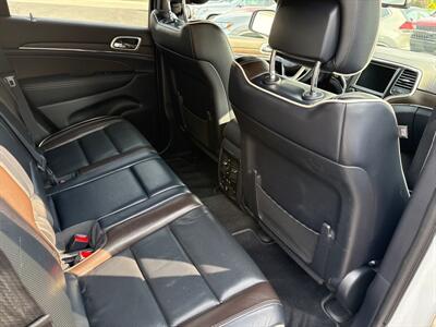 2015 Jeep Grand Cherokee Overland   - Photo 17 - West Chester, PA 19382