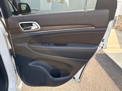 2015 Jeep Grand Cherokee Overland   - Photo 18 - West Chester, PA 19382