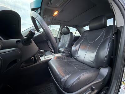 2011 Toyota Camry SE V6 - Photo 9 - West Chester, PA 19382