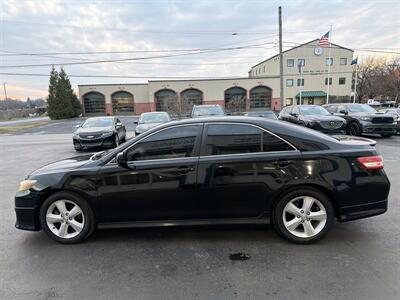2011 Toyota Camry SE V6 - Photo 8 - West Chester, PA 19382