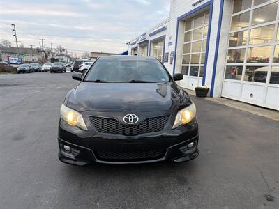 2011 Toyota Camry SE V6 - Photo 2 - West Chester, PA 19382