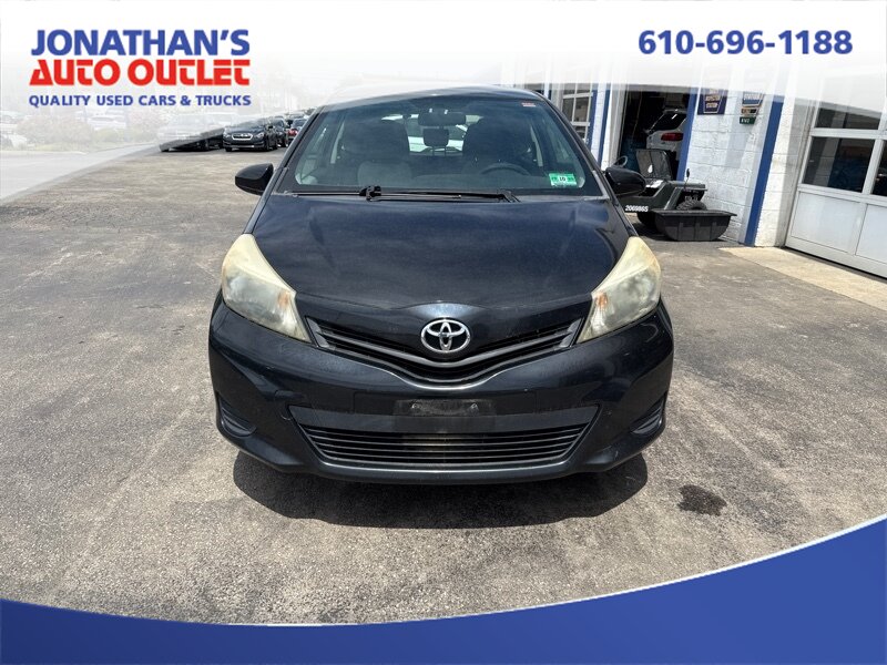 2012 Toyota Yaris 3-Door LE  