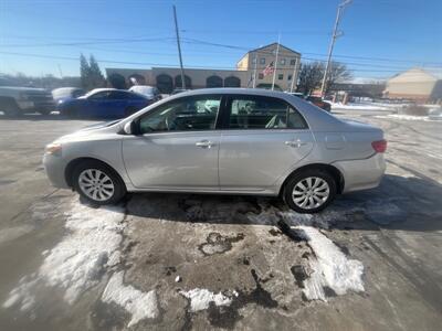 2012 Toyota Corolla LE   - Photo 8 - West Chester, PA 19382