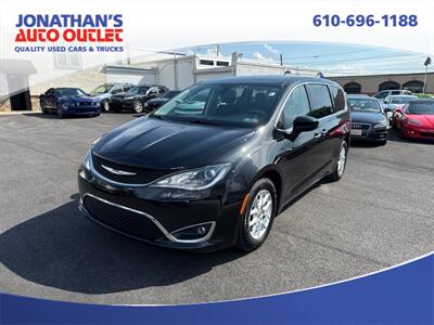 2020 Chrysler Pacifica Touring   - Photo 1 - West Chester, PA 19382