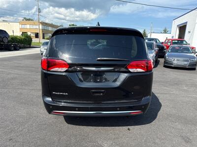 2020 Chrysler Pacifica Touring   - Photo 7 - West Chester, PA 19382