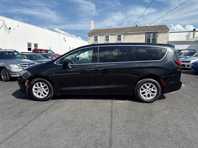 2020 Chrysler Pacifica Touring   - Photo 10 - West Chester, PA 19382