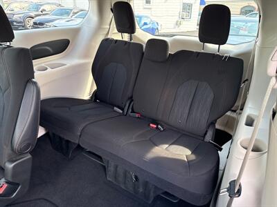 2020 Chrysler Pacifica Touring   - Photo 16 - West Chester, PA 19382