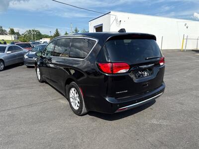 2020 Chrysler Pacifica Touring   - Photo 8 - West Chester, PA 19382