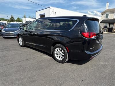2020 Chrysler Pacifica Touring   - Photo 9 - West Chester, PA 19382