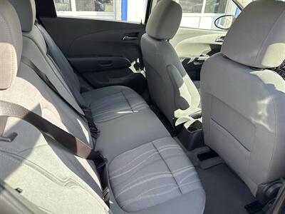 2015 Chevrolet Sonic LT Auto - Photo 15 - West Chester, PA 19382