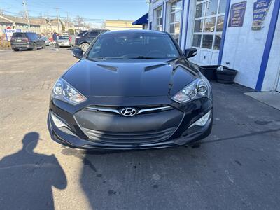 2015 Hyundai Genesis Coupe 3.8   - Photo 2 - West Chester, PA 19382