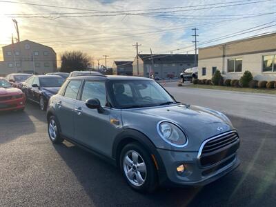 2016 MINI Hardtop 4 Door Cooper   - Photo 3 - West Chester, PA 19382