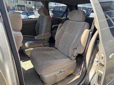 2002 Toyota Sienna LE - Photo 9 - West Chester, PA 19382