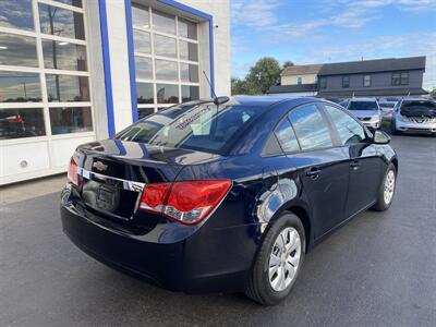 2015 Chevrolet Cruze LS Auto - Photo 5 - West Chester, PA 19382
