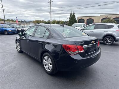 2015 Chevrolet Cruze LS Auto   - Photo 7 - West Chester, PA 19382